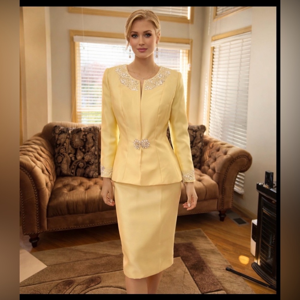 Elegant Yellow 3 piece Skirt Suit size 6 by Tally & Taylor. NWT
